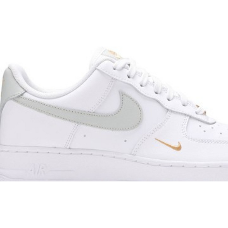 Tênis Nike Air Force 1 White Light Silver